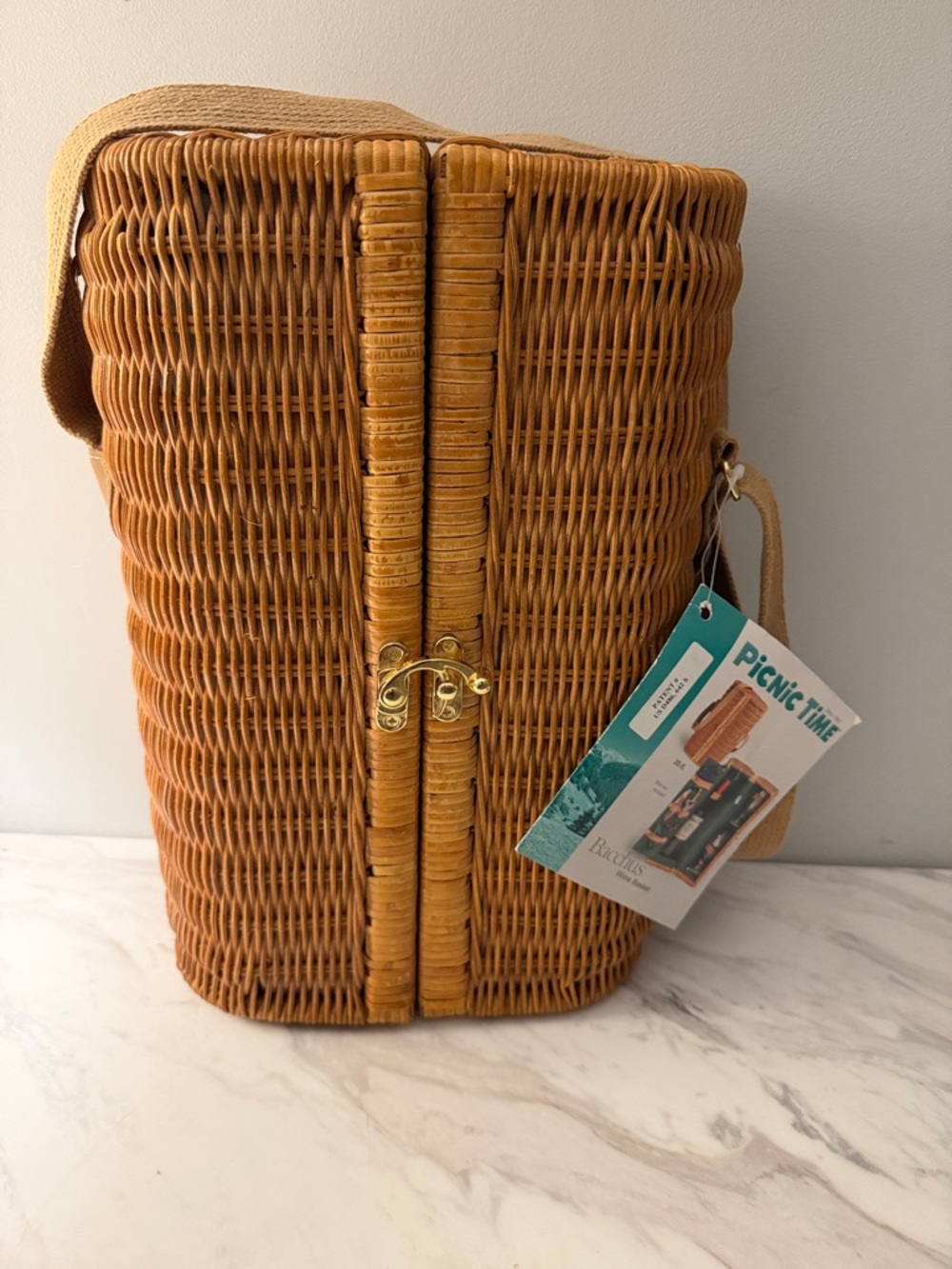 Picnic Time Bacchus Wine Basket